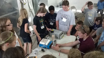 students participating in Alcosan Summer Science program activity